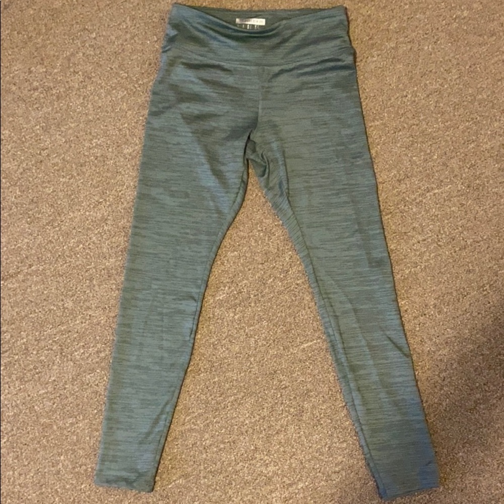 Athletic leggings